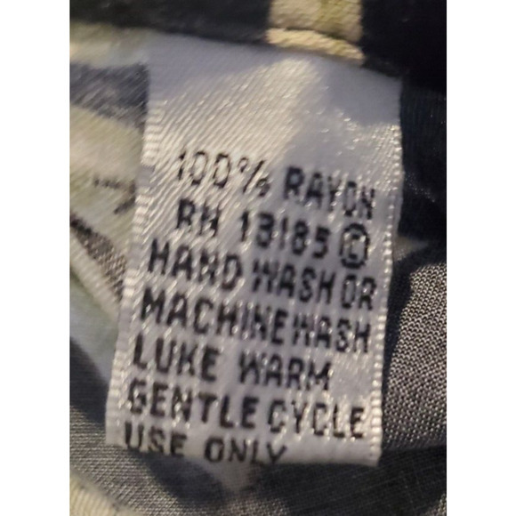 Pierre Cardin‎ Medium Button Up Hawaiian Shirt Collared Black Korea Hula Palm - Picture 9 of 16